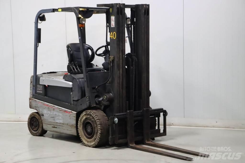 Nissan Q02L25CU Електронавантажувачі