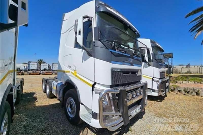 Volvo FH Вантажівки / спеціальні