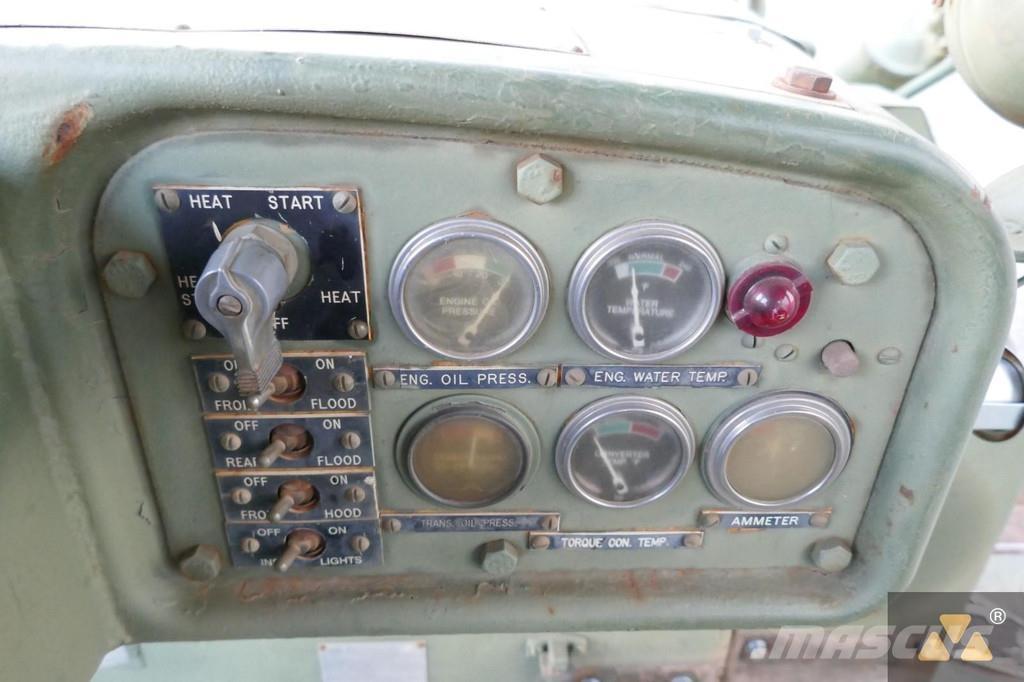 CAT D7F Ex-army Гусеничні бульдозери