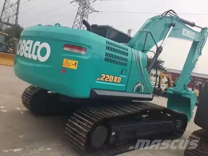 Kobelco SK220 Гусеничні екскаватори