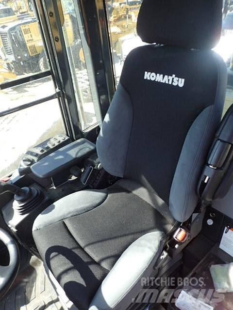 Komatsu WA320-8 Фронтальні навантажувачі