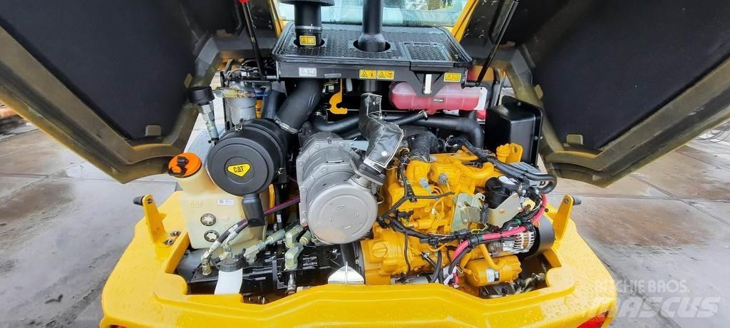 CAT 908M Фронтальні навантажувачі