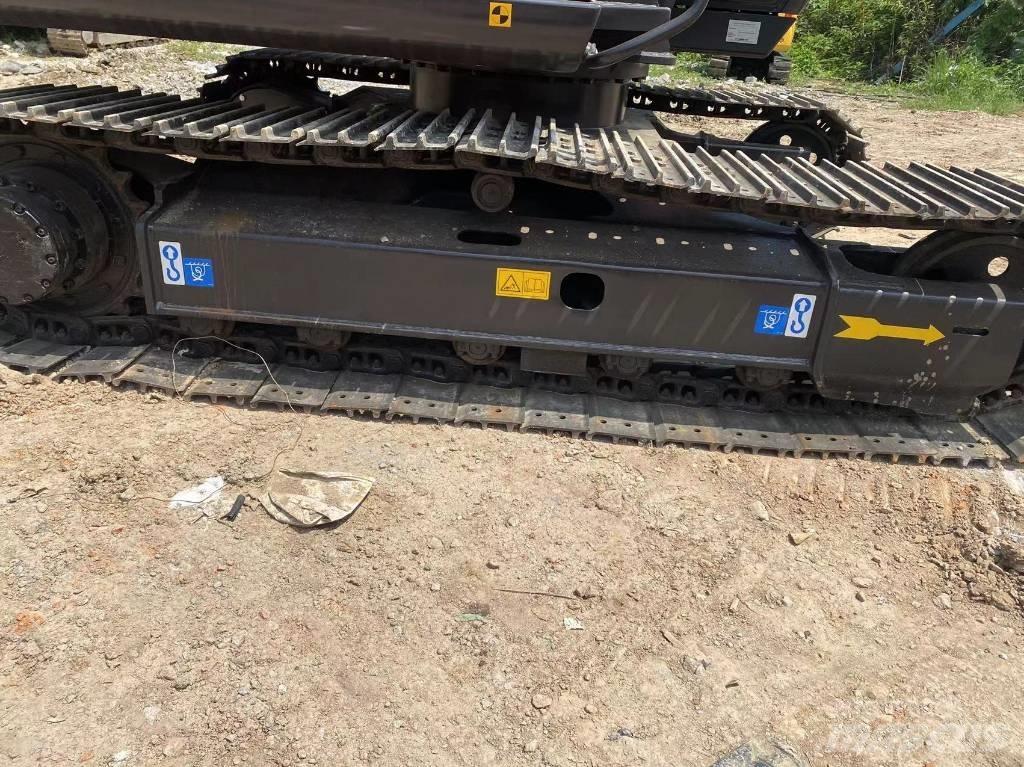 Hitachi ZX 70 Гусеничні екскаватори