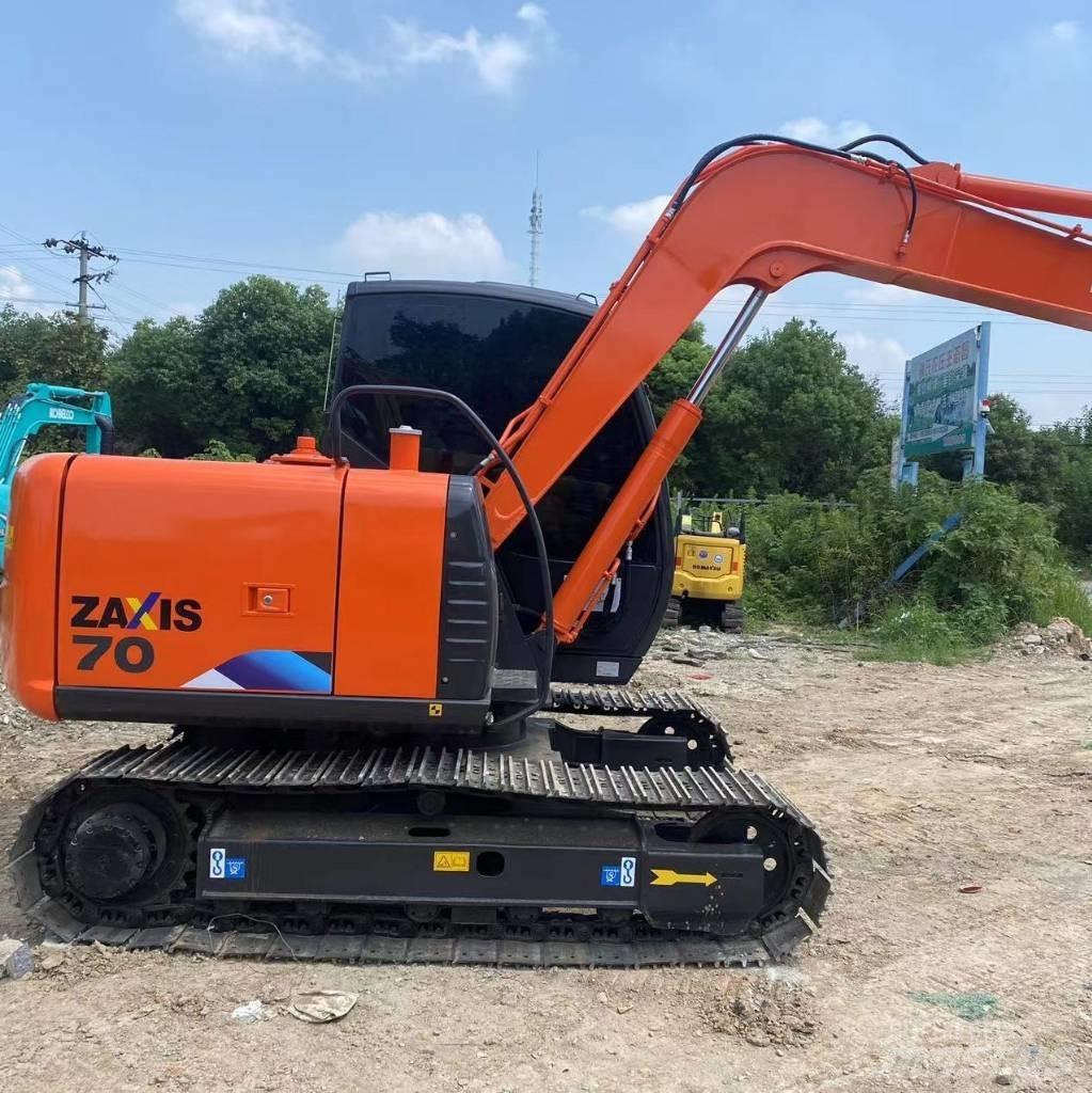 Hitachi ZX 70 Гусеничні екскаватори