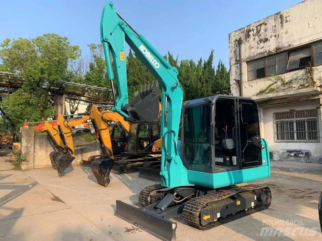 Kobelco SK80D Середні екскаватори 7т. - 12т.