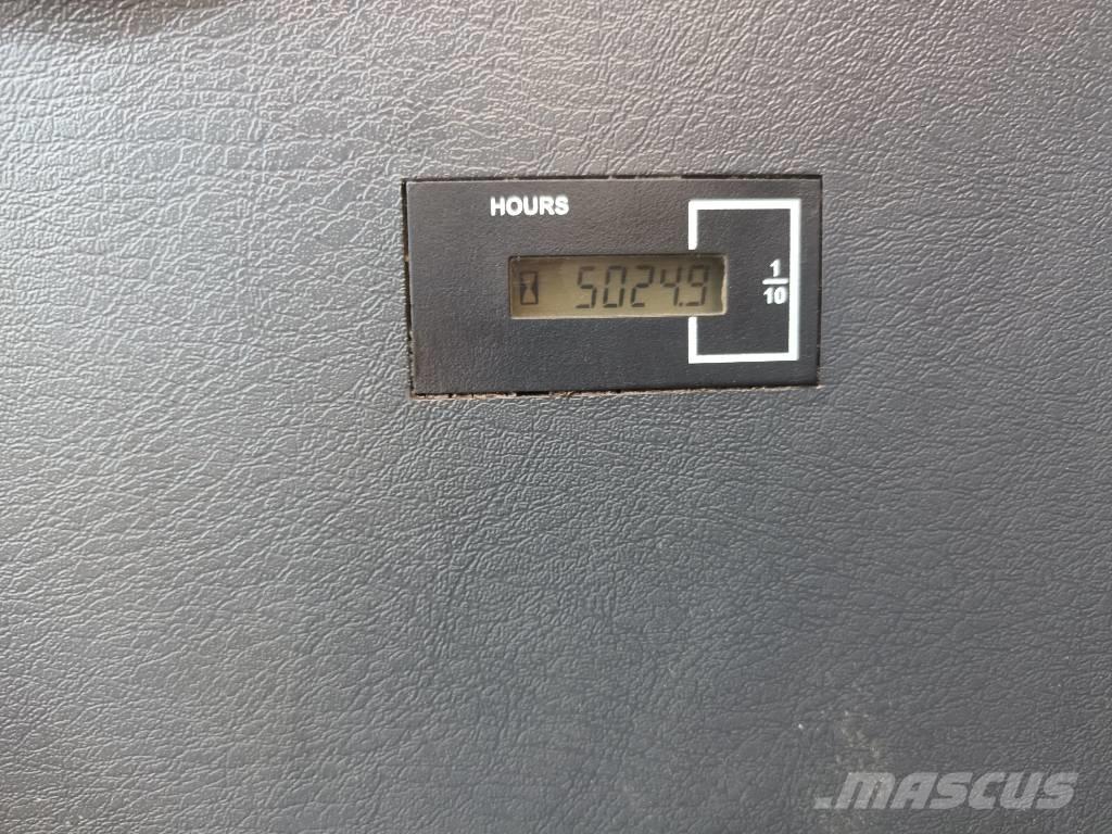 Hyundai HX 235 LCR Гусеничні екскаватори