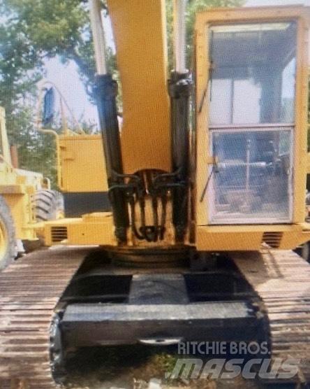 CAT 225 B LC Гусеничні екскаватори