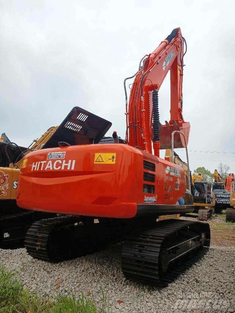 Hitachi ZX 200-3 Гусеничні екскаватори