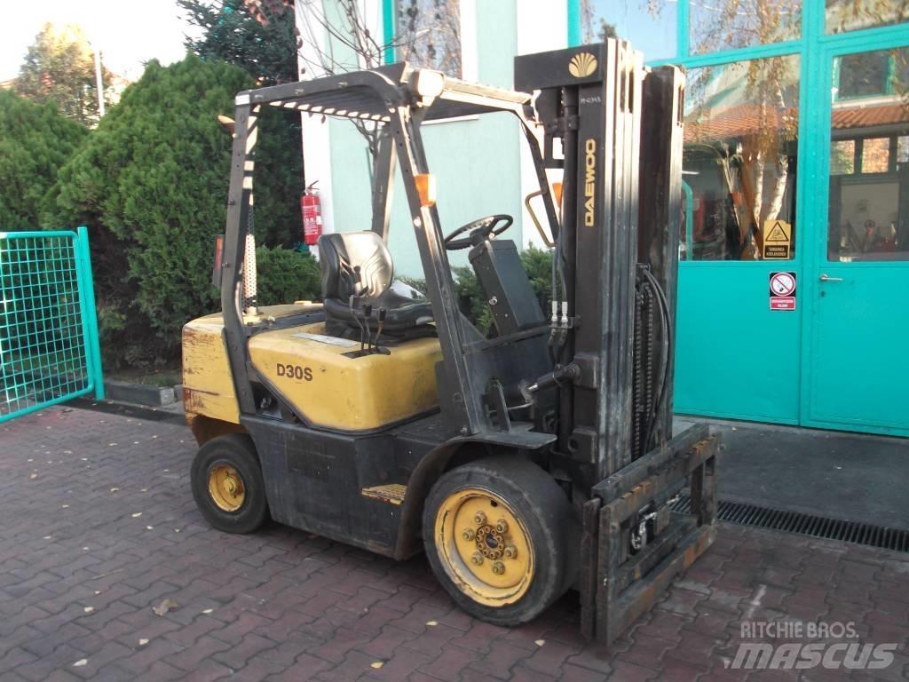 Daewoo D30S3 V-2372 Дизельні навантажувачі