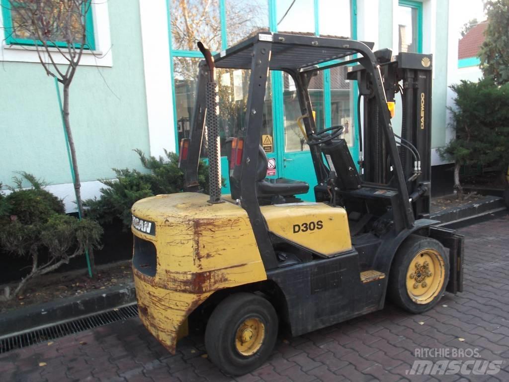Daewoo D30S3 V-2372 Дизельні навантажувачі