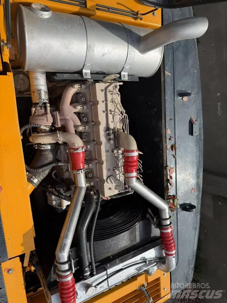 Hyundai r305lc-9t Середні екскаватори 7т. - 12т.