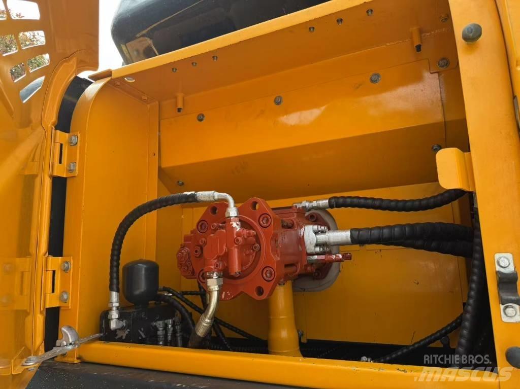 Hyundai r305lc-9t Середні екскаватори 7т. - 12т.