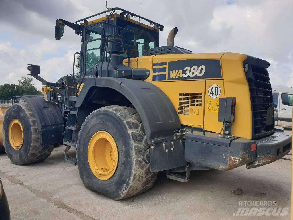 Komatsu WA380-8 Фронтальні навантажувачі