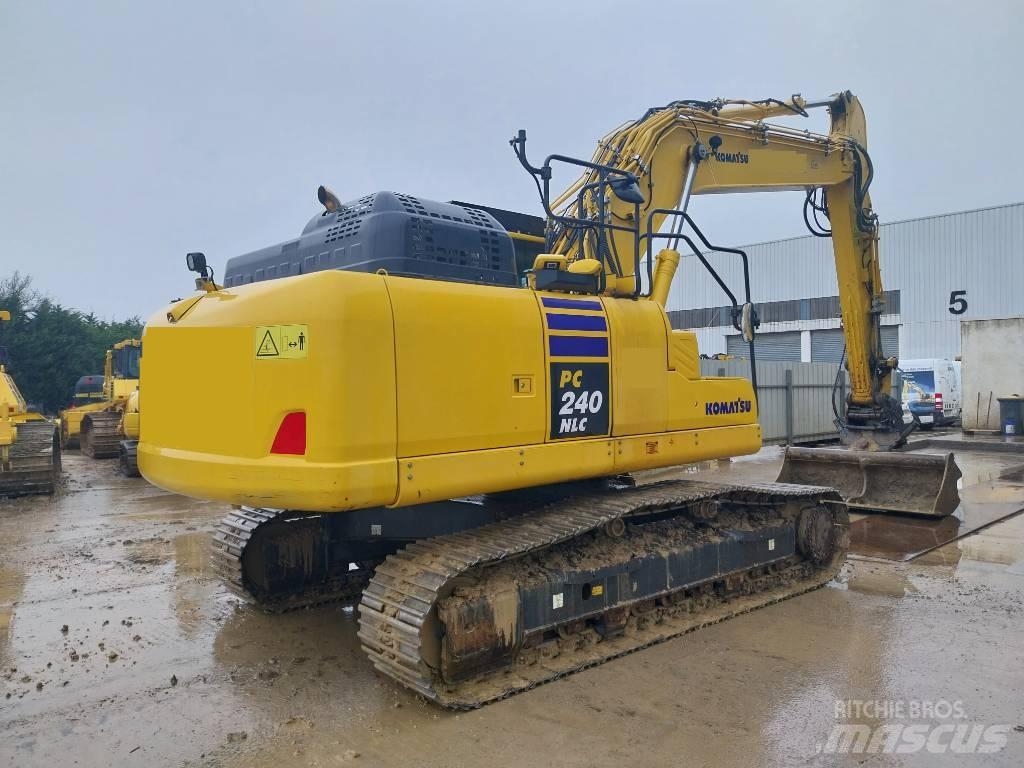 Komatsu PC240NLC-11 Гусеничні екскаватори
