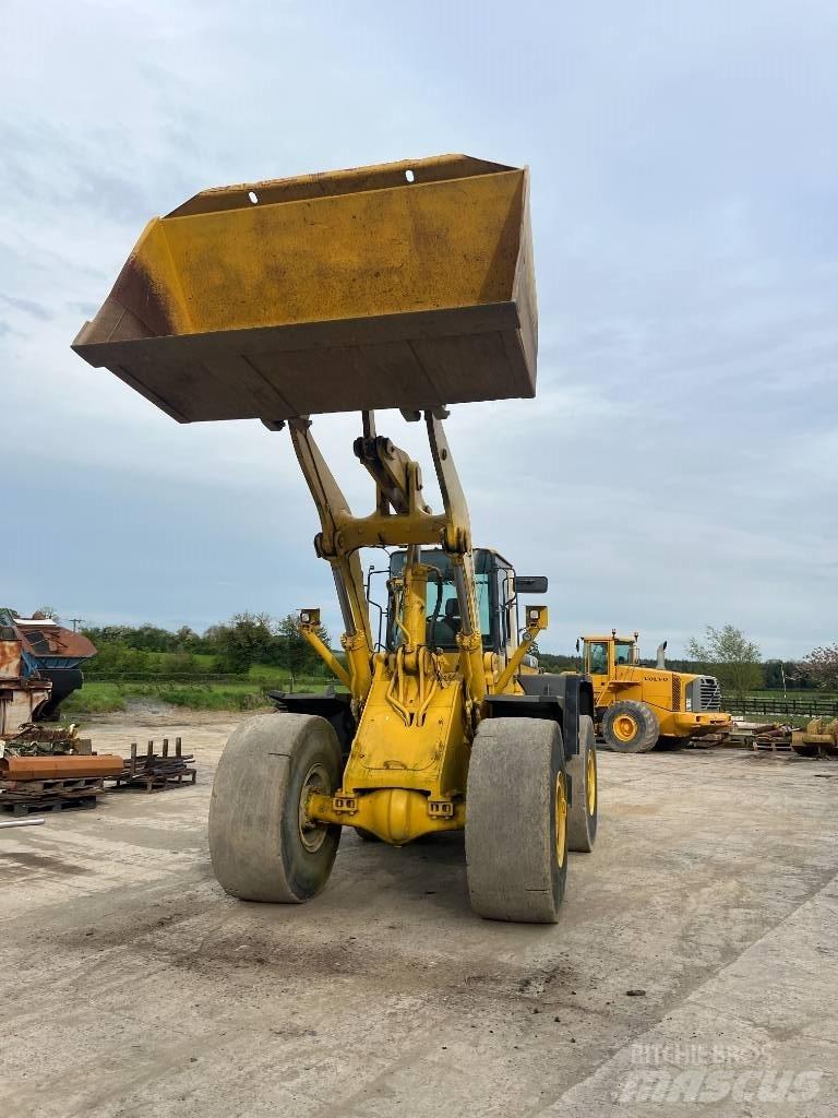 Komatsu WA 470-3H Фронтальні навантажувачі