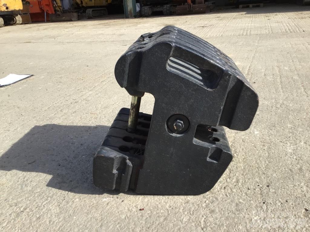New Holland Weights Фронтальні ваги