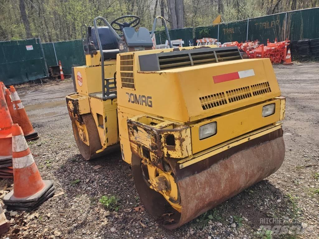 Bomag BW121 AD-2 Котки тротуарні