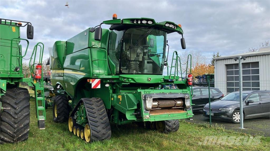 John Deere S680 Зернозбиральні комбайни