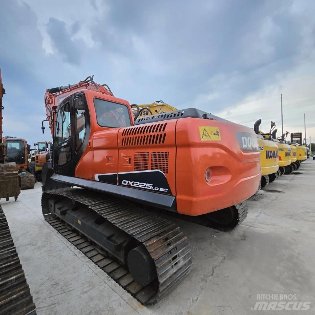 Doosan DX 225 LC Міні-екскаватори < 7т