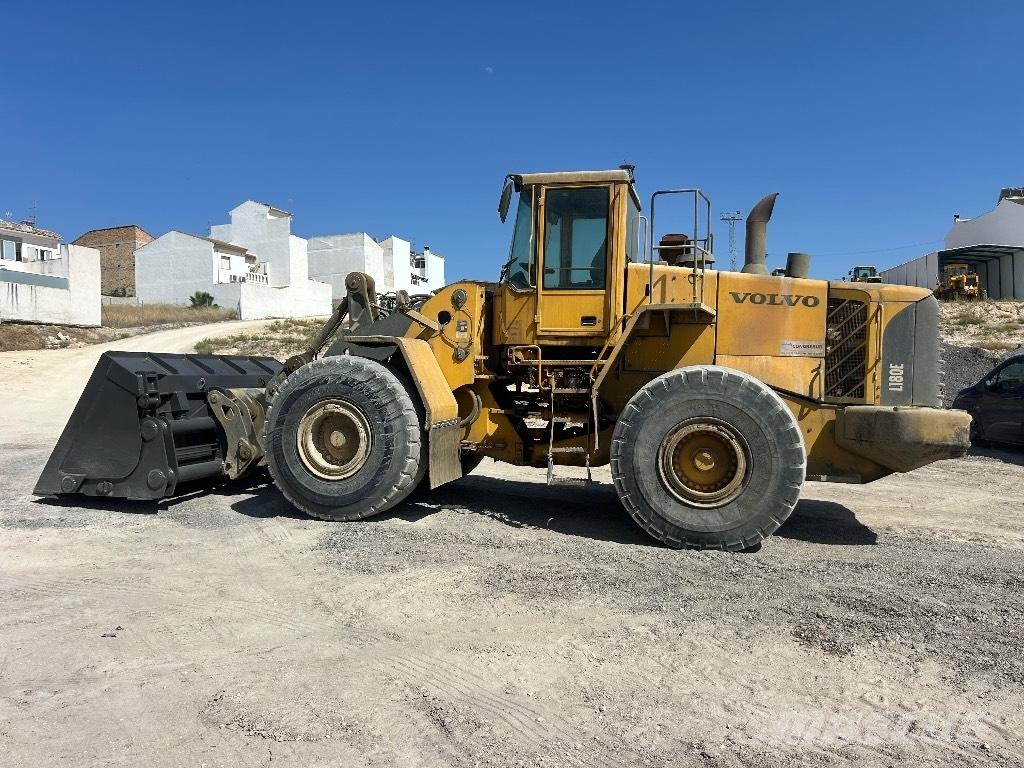 Volvo L 180 E Фронтальні навантажувачі