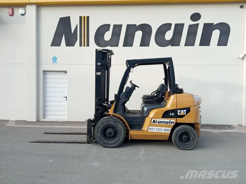 CAT DP 40 Дизельні навантажувачі