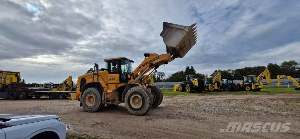 Hyundai HL 965 Фронтальні навантажувачі