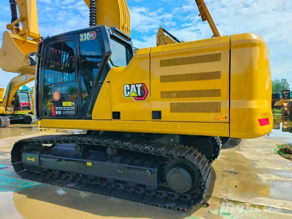 CAT 330GC Гусеничні екскаватори