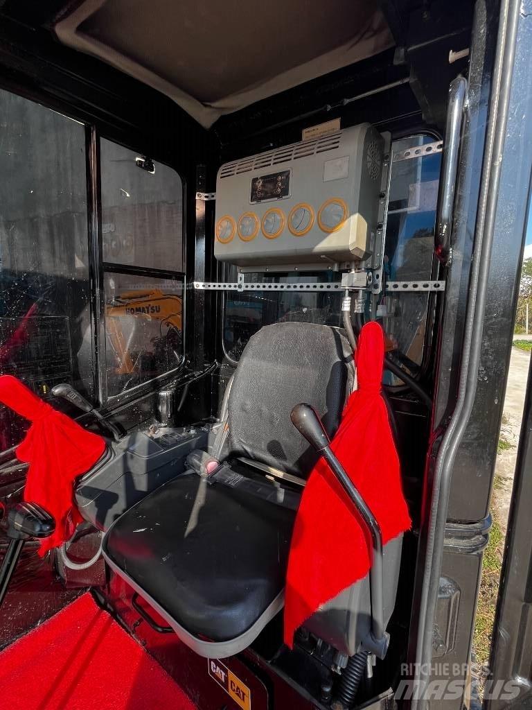 CAT 303.5ECR Гусеничні екскаватори