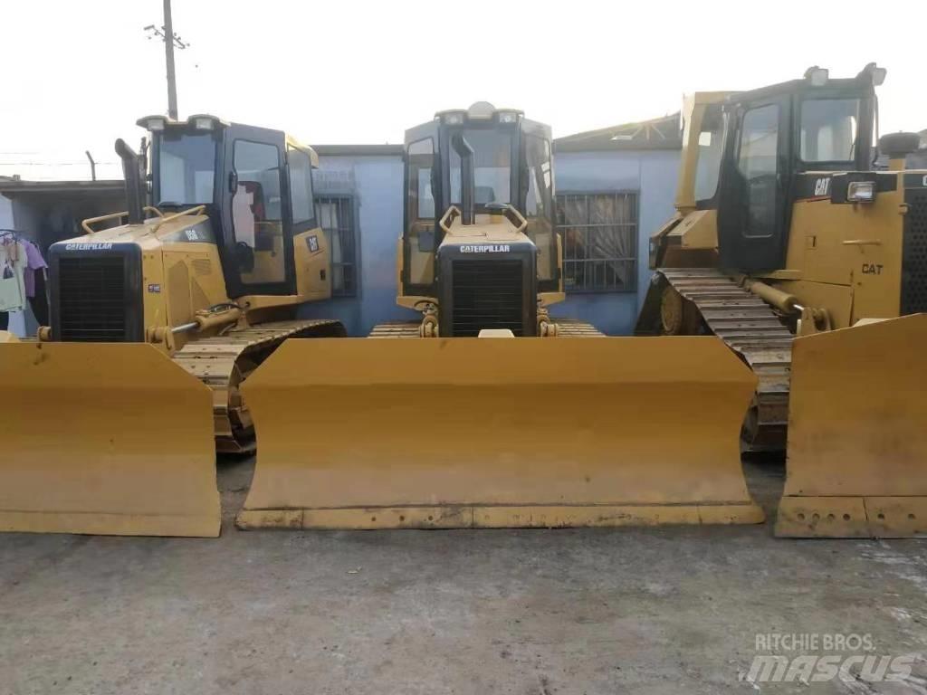 CAT D5M Гусеничні бульдозери