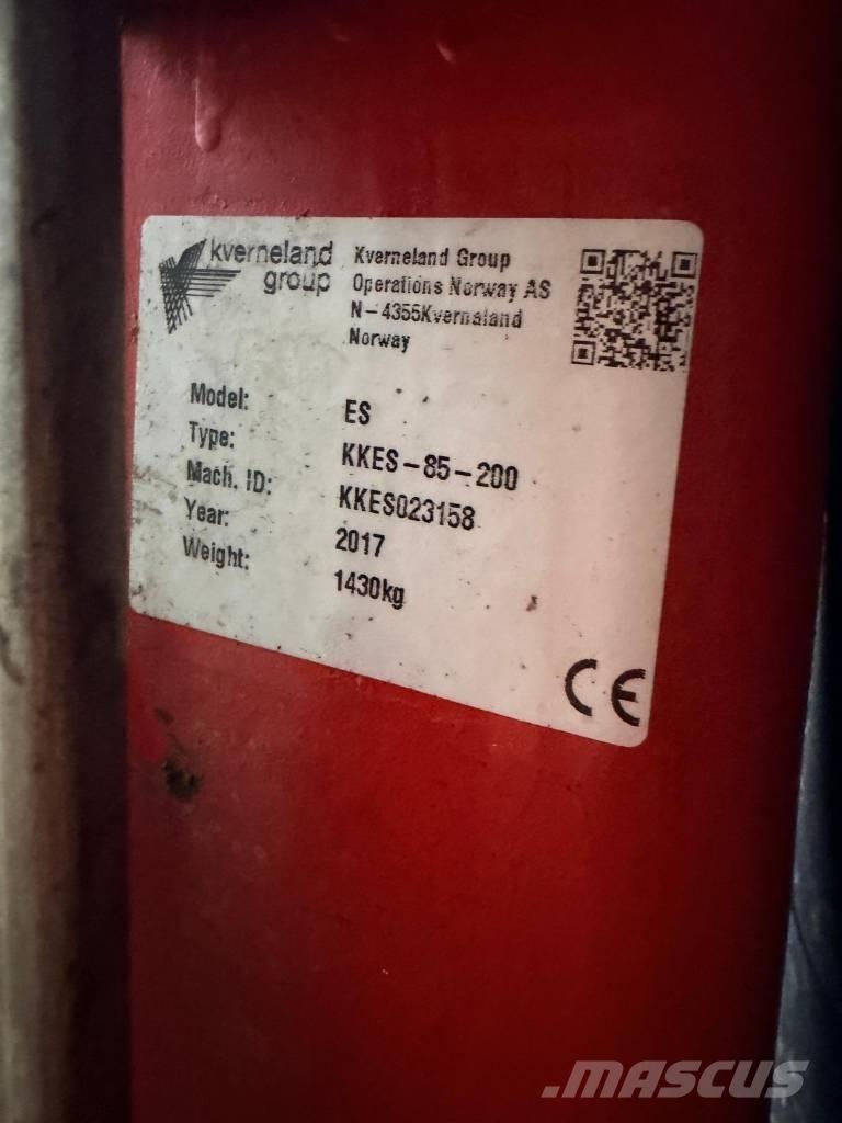 Kverneland ES85 Реверсивні плуги