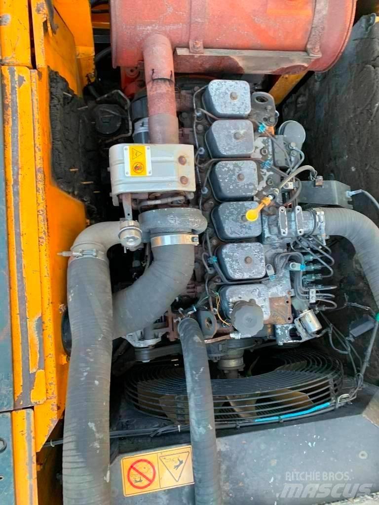 Hyundai R210W-9 Гусеничні екскаватори