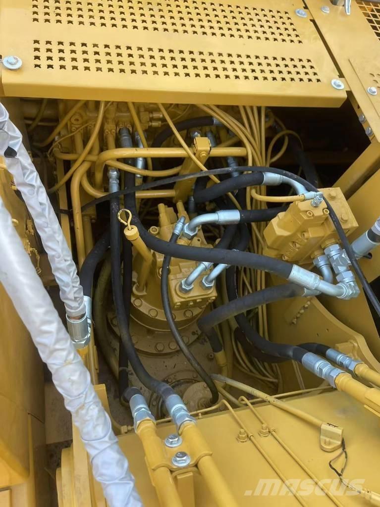 CAT 320 B Гусеничні екскаватори