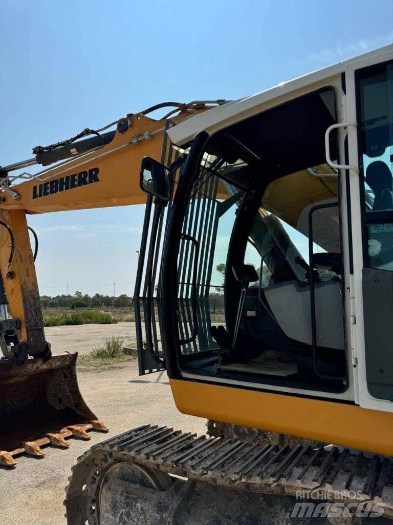 Liebherr 926 Гусеничні екскаватори