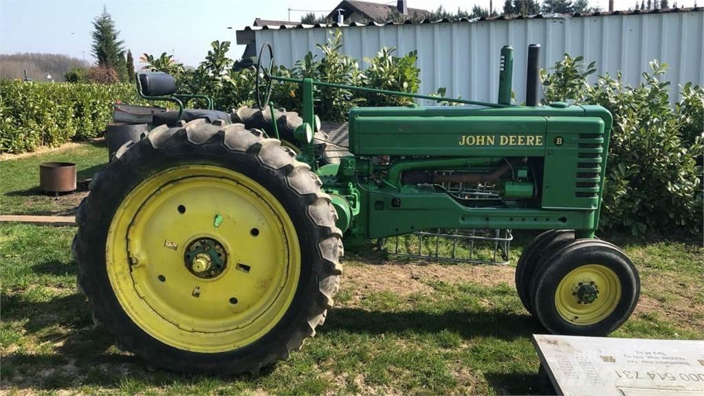 John Deere Model B Трактори