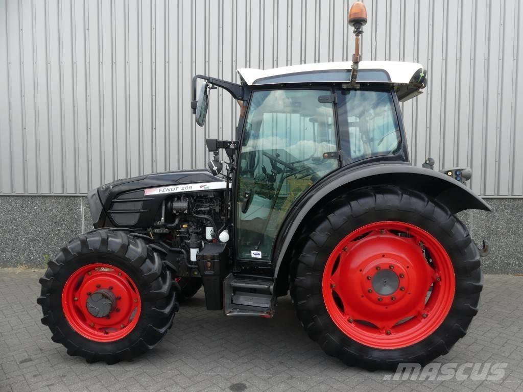 Fendt 209S Vario TMS Трактори