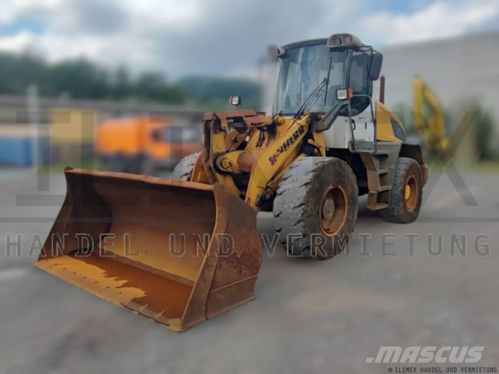 Liebherr L 524 Фронтальні навантажувачі