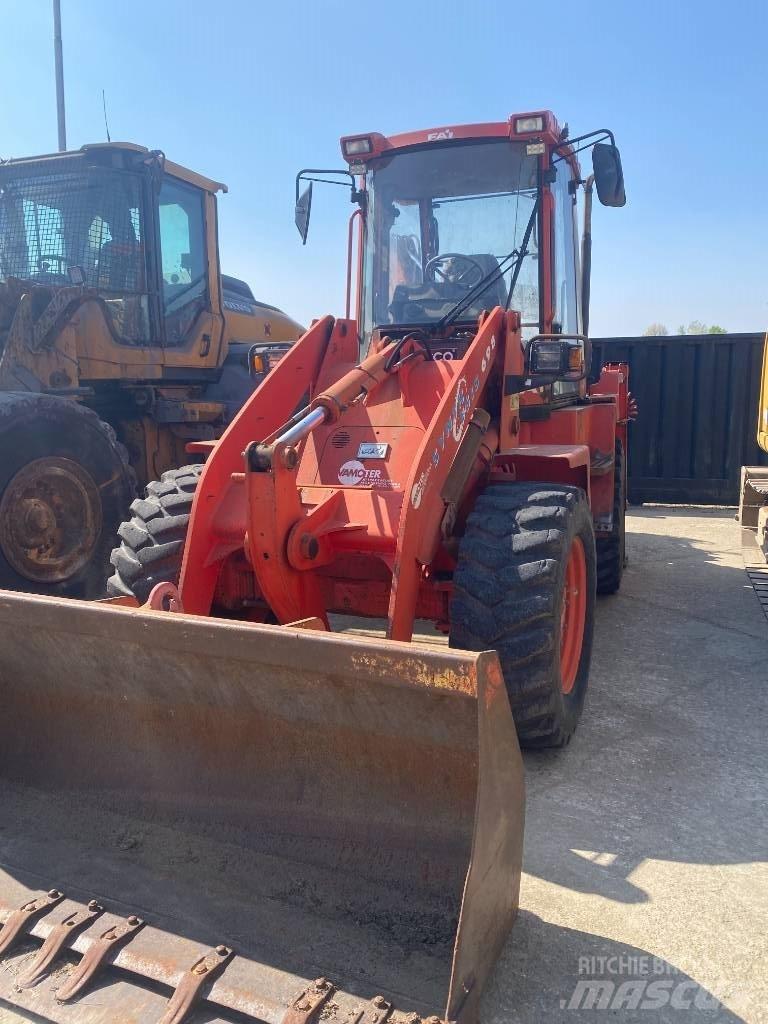 Fai KOMATSU 595s Екскаватори-навантажувачі