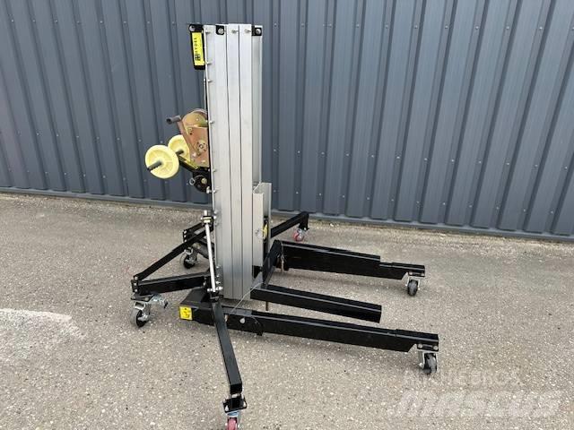 Rees Lift SML3,3 Інші підйомники і платформи