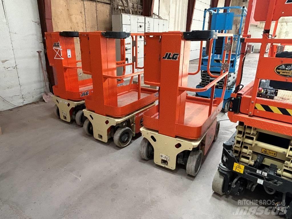 JLG 1230 ES Вертикальні щоглові підйомники