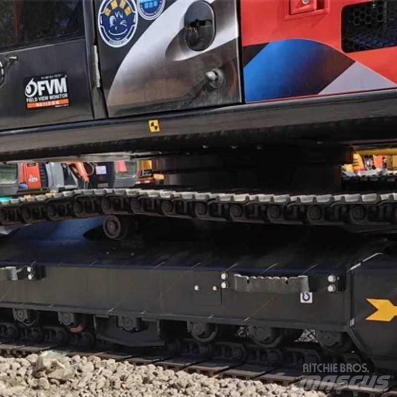 Hitachi ZX 130 Гусеничні екскаватори