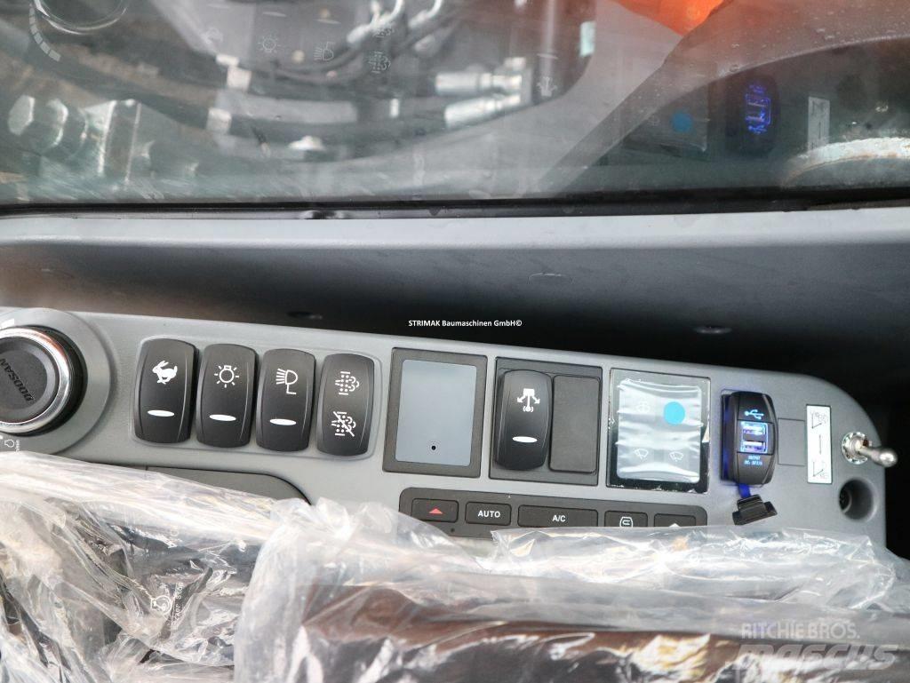 Doosan DX 210 LC-7 Гусеничні екскаватори