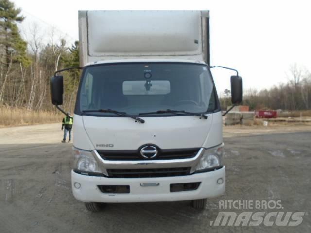 Hino 195 Панельні фургони