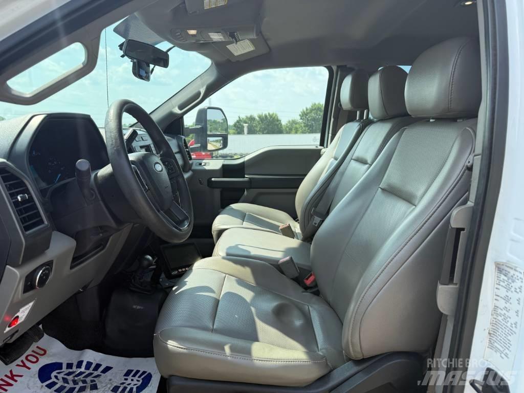 Ford F 550 XL SD Комунальні автомобілі / автомобілі загального призначення