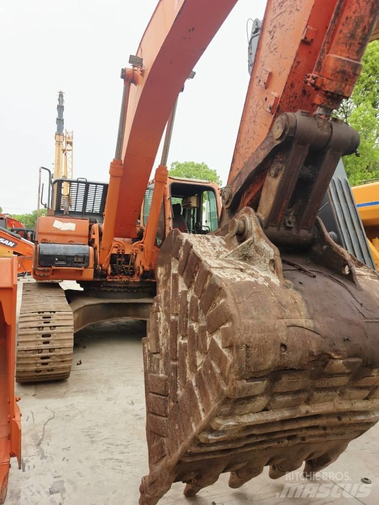 Doosan DX300LC-9C Гусеничні екскаватори