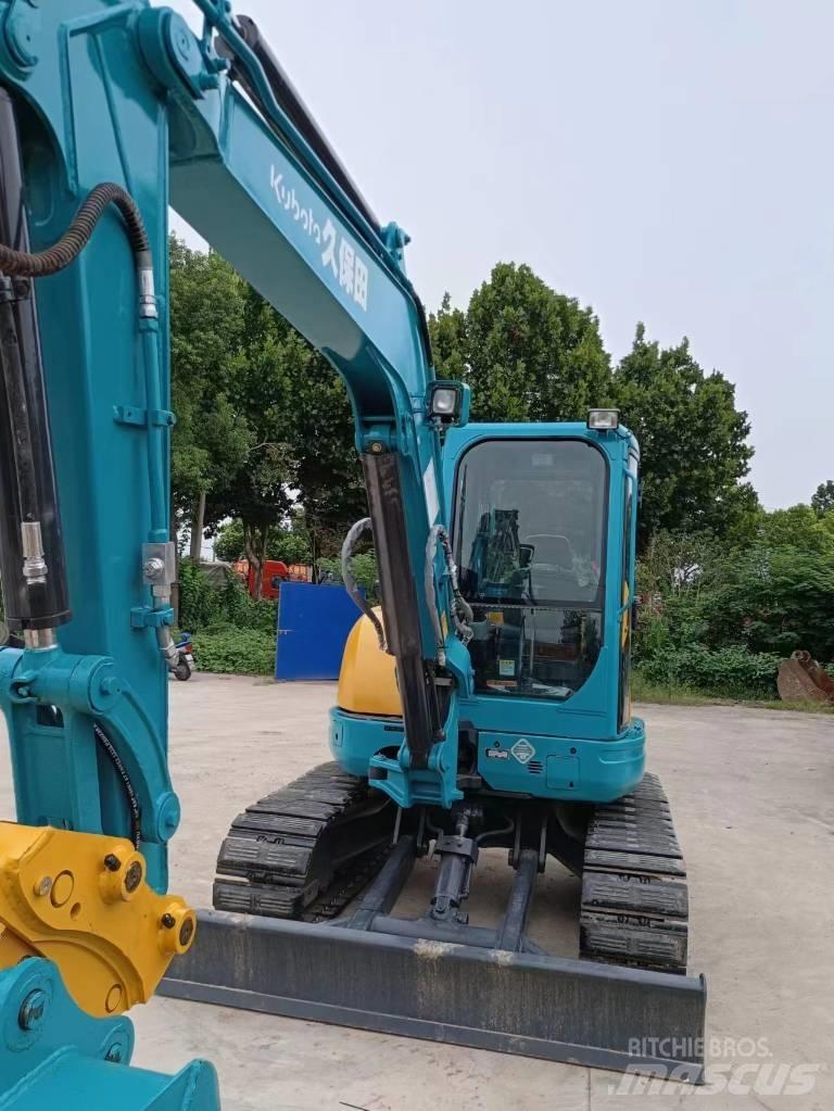 Kubota 155 Гусеничні екскаватори