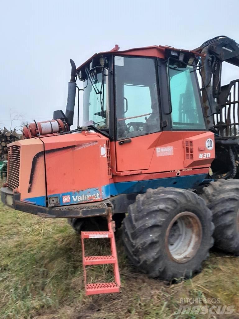 Valmet 830 Форвардери