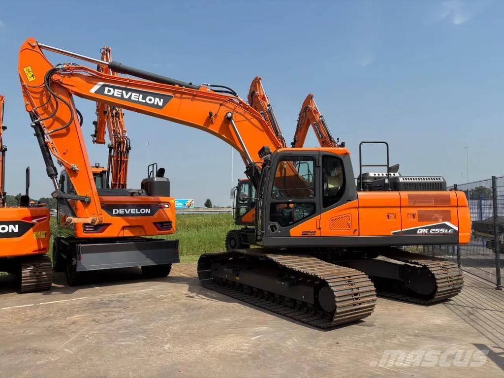 Develon DX255LC-7 Гусеничні екскаватори