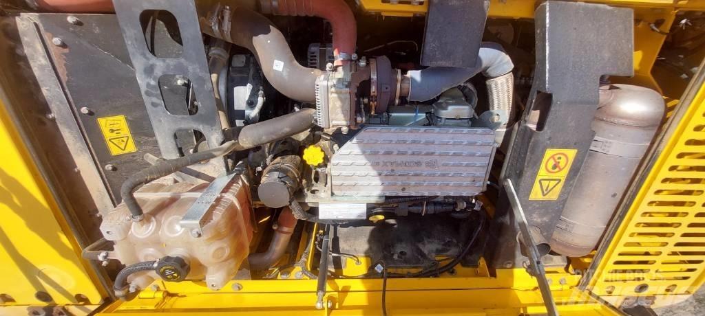 JCB JS 220 X Гусеничні екскаватори