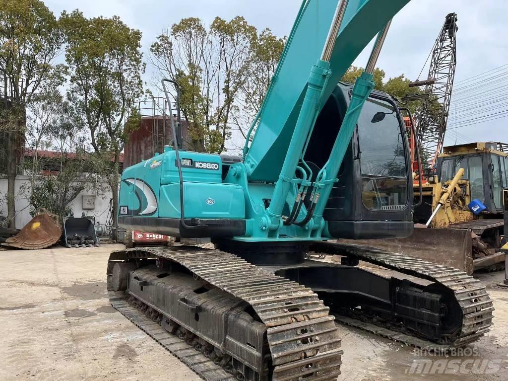 Kobelco SK 210 Гусеничні екскаватори