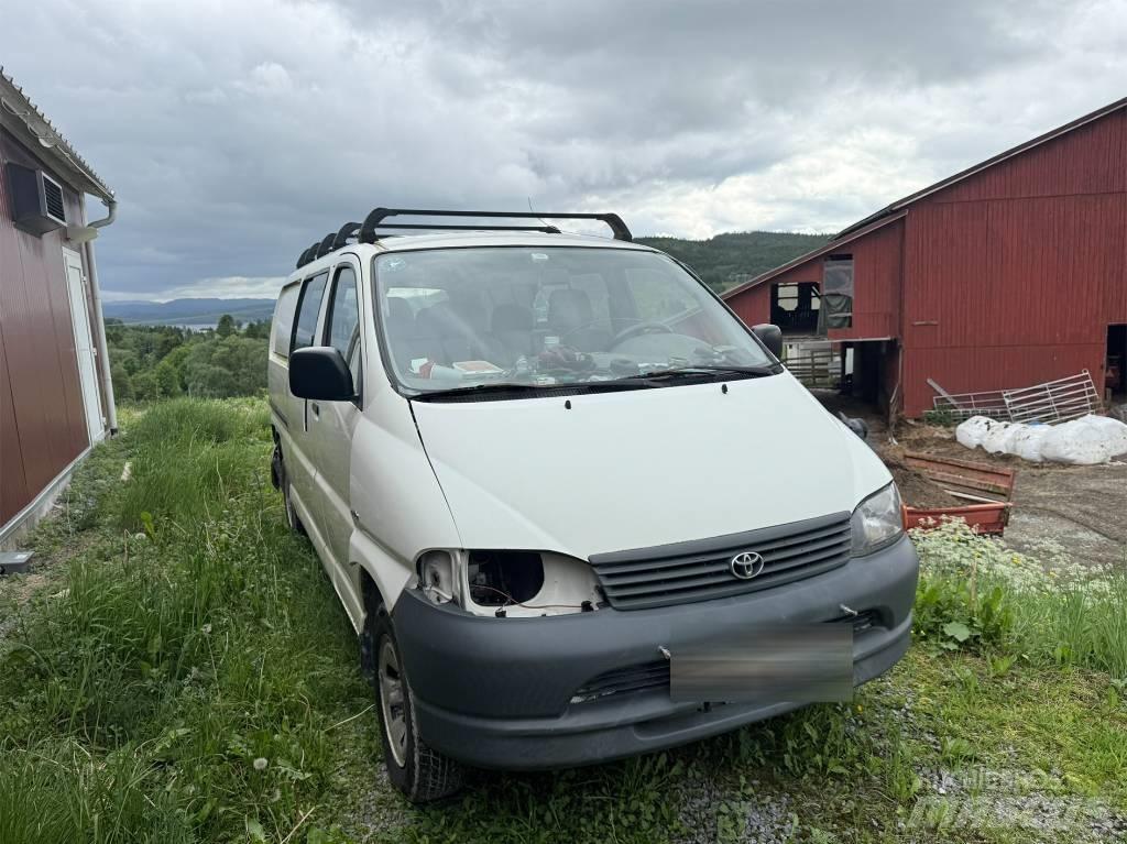 Toyota Hiace 4x4 Панельні фургони